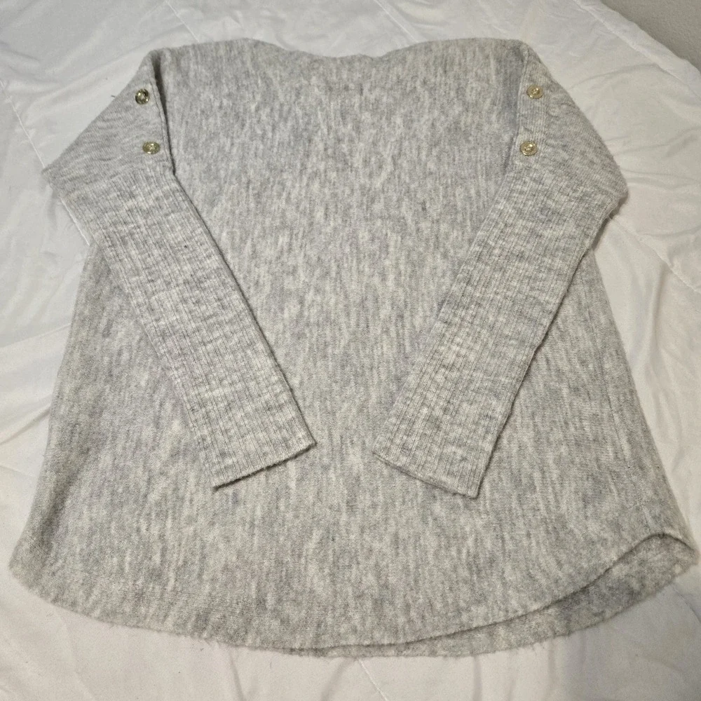 Lilly Pulitzer Arna Pullover Sweater Gray Gold Button Detail XXS Fits Up To Med - Picture 7 of 7